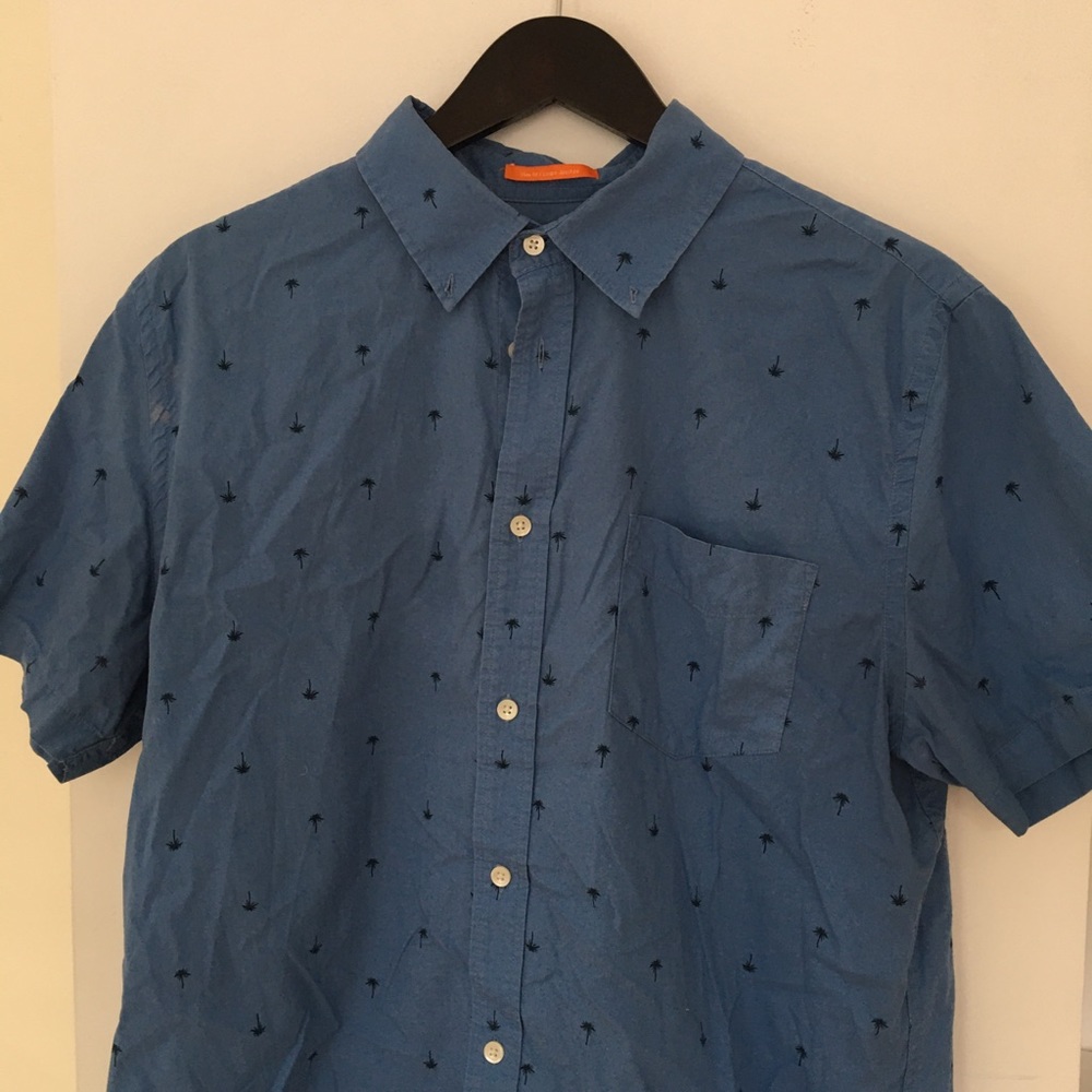 Short sleeve button down shirt